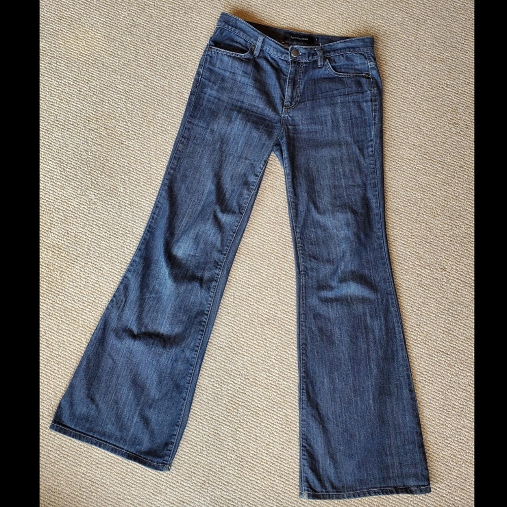 Calvin klein flare jeans dark wash sz 6